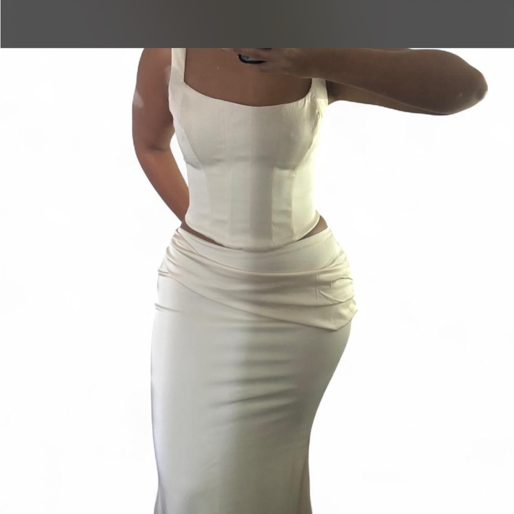 Oh Polly Cream Drape-Detail Pencil Skirt - Picture 2 of 3